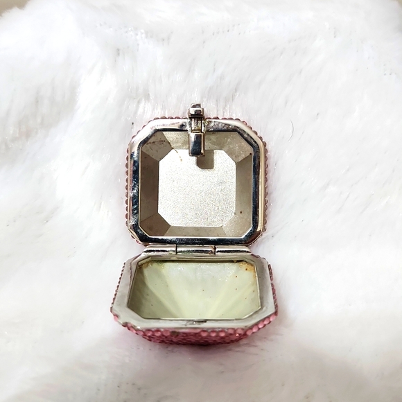 Judith Leiber Pill Keeper - Picture 2 of 8